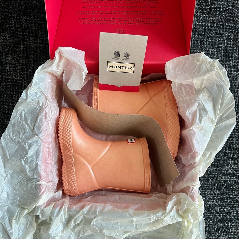 NIB Hunter’s First Classic Nebula Rain Boot Little Girls Size 6